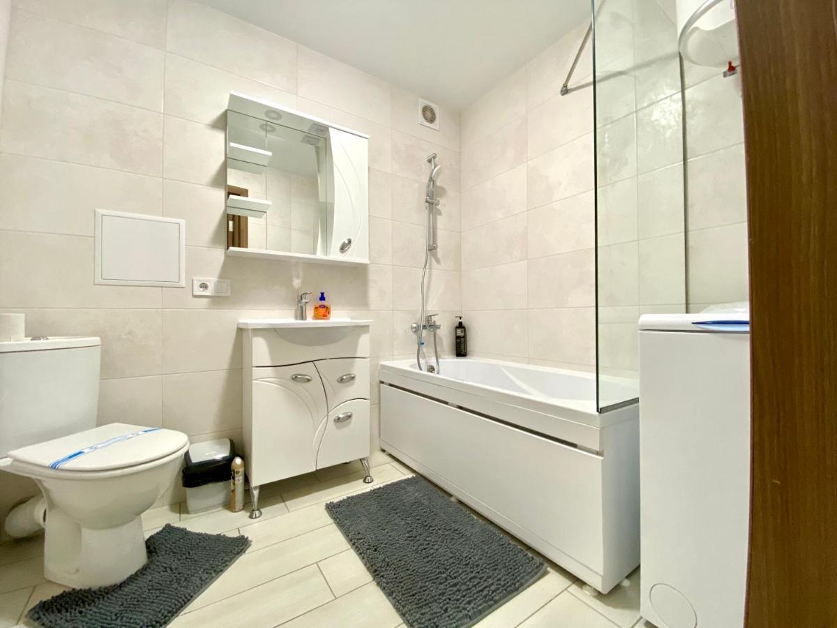 Apartpoltava Стильні 2-Кімн Апартаменти Біля Пд "Листопад" Закрита Парковка, Чек Прро ภายนอก รูปภาพ